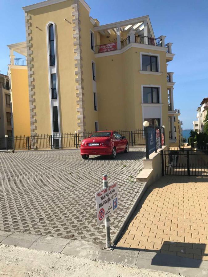 Horizon Katrina Apartments - Sea Line & Beach Access Sveti Vlas Exterior photo