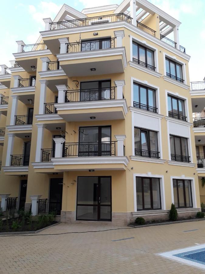 Horizon Katrina Apartments - Sea Line & Beach Access Sveti Vlas Exterior photo