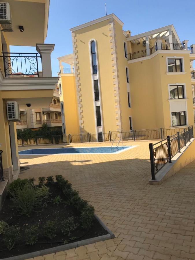 Horizon Katrina Apartments - Sea Line & Beach Access Sveti Vlas Exterior photo