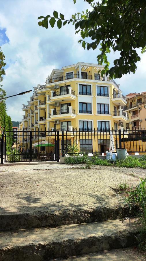 Horizon Katrina Apartments - Sea Line & Beach Access Sveti Vlas Exterior photo